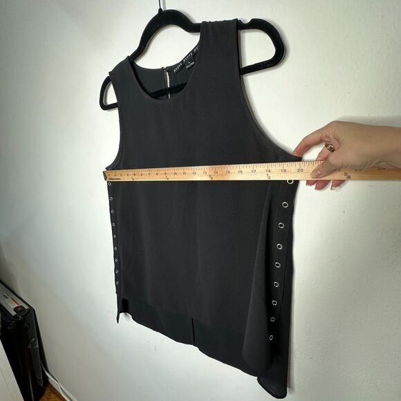 HYFVE Black with Silver Grommet Sleeveless Silky Hi Low Tunic Tank Keyhole Back - Picture 13 of 16